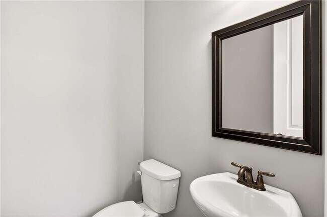 Building Photo - 2607 Lulworth Ln