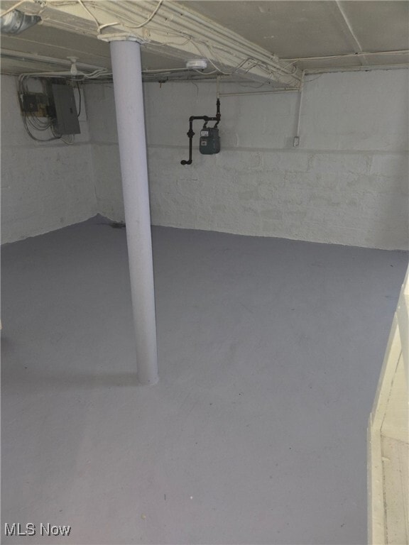 Building Photo - 10002 Parkview Ave