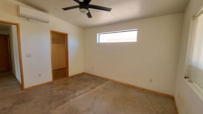Building Photo - 3141 La Habra Ave