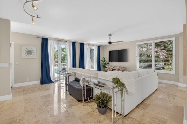 Building Photo - 122 Andrews Ave