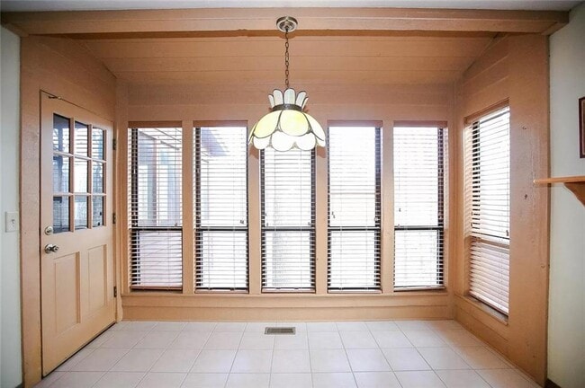 Building Photo - 5100 Forest Mist Dr