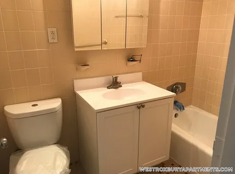 Building Photo - 126 Edgemere Rd