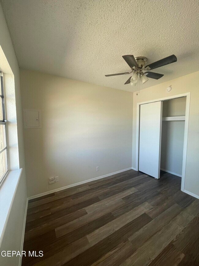 Building Photo - 204 Prado Rd