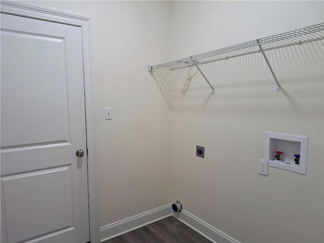 Building Photo - 341 Alan Cir