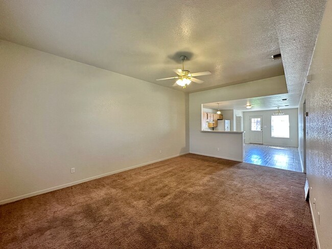 Building Photo - 3803 El Paso Dr