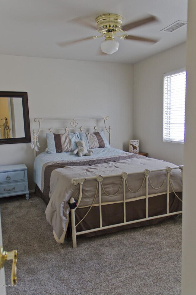 Building Photo - 741 Gail Gardner Way