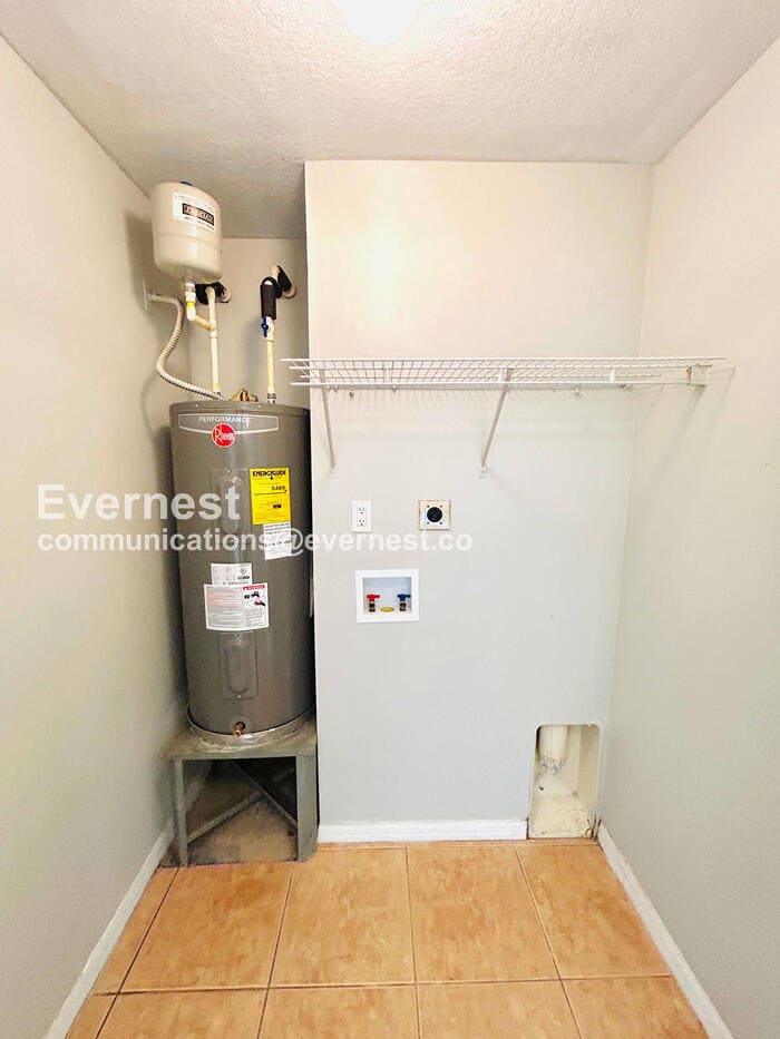 Building Photo - 3706 N Garrison St