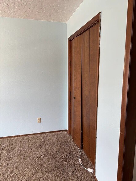 Building Photo - 1029 S 200 W