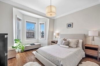 Building Photo - 355 K St