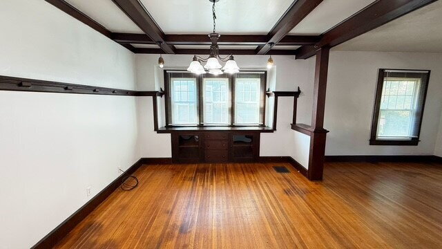 Building Photo - EAST SIDE UPDATED 3 BEDROOM CRAFTSMAN STYLE HOME AVAILABLE NOW!