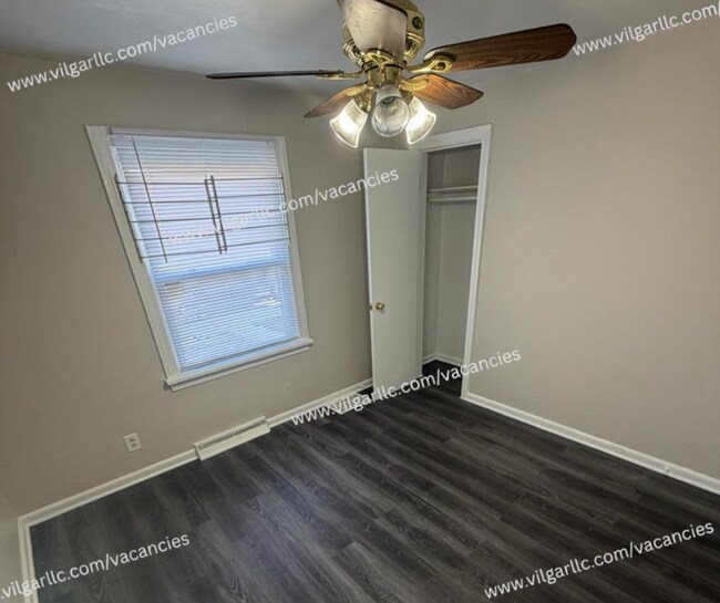 Building Photo - Spacious & well-appointed 3-Bedroom • 1-Bathroom Home