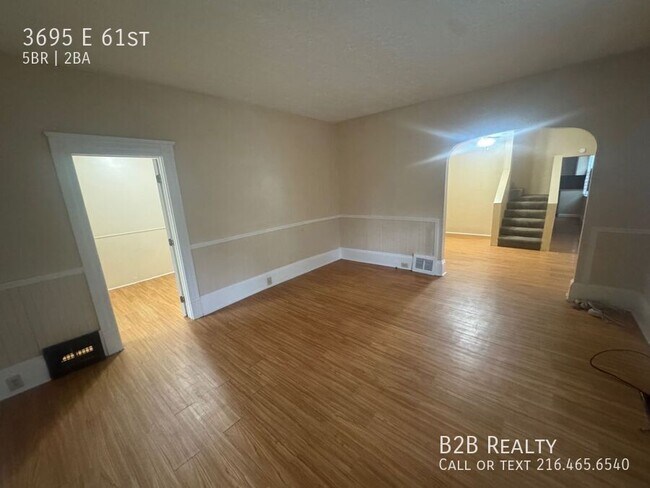 Building Photo - 3695 E 61st-