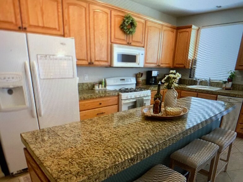 Building Photo - 1013 Eagle Ln