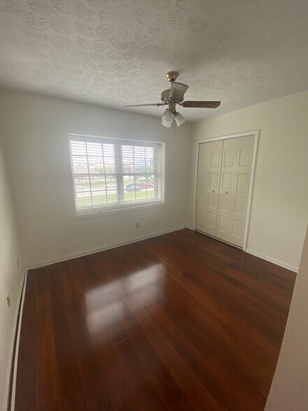 Guest bedroom, den, or office - 284 El Conquistador Pl