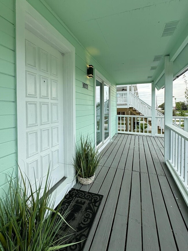 Building Photo - 1031 15th St