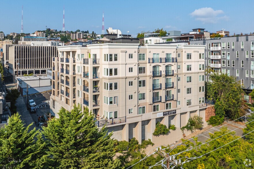 Building Photo - Counterbalance Apartments