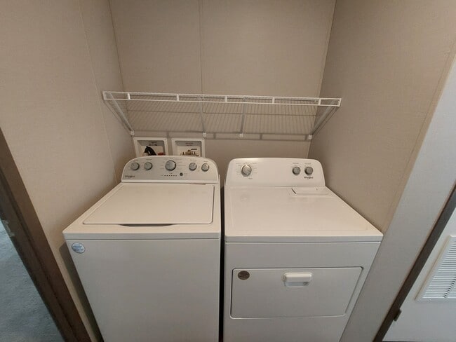 Building Photo - 3407 Bissell Rd