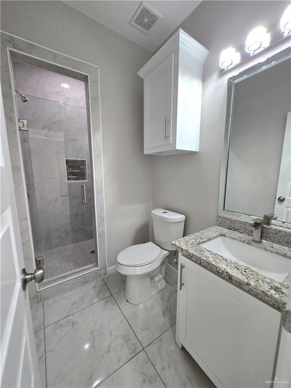 Building Photo - 14 W Woodson Dr