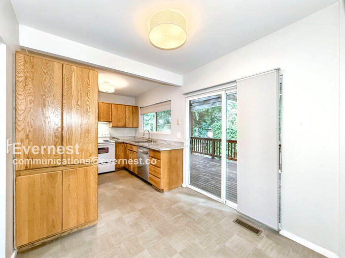 Building Photo - 13787 NE 77th Pl