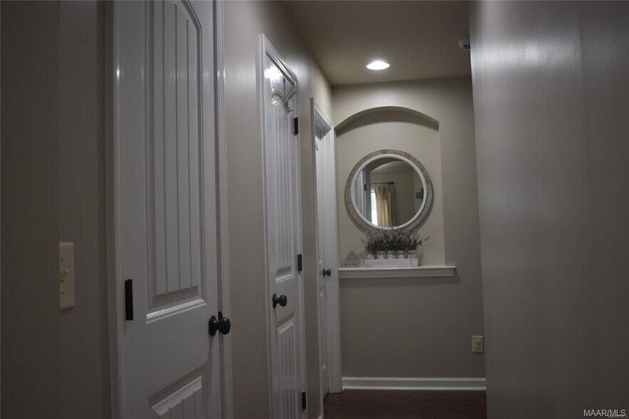 Building Photo - 9103 White Poplar Cir