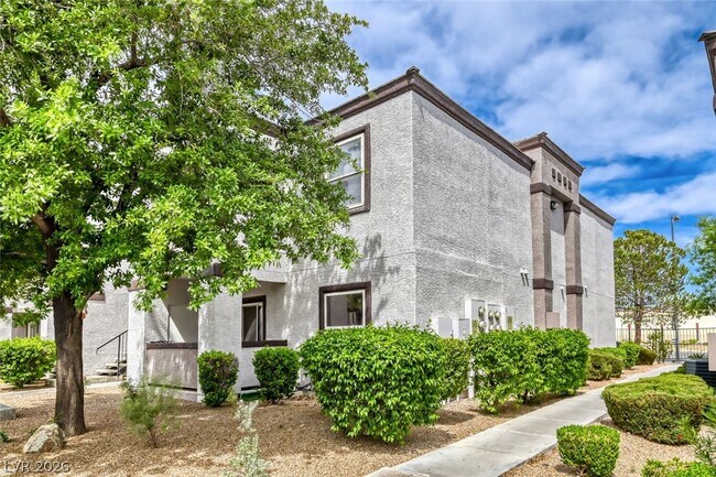 Building Photo - 7255 W Sunset Rd