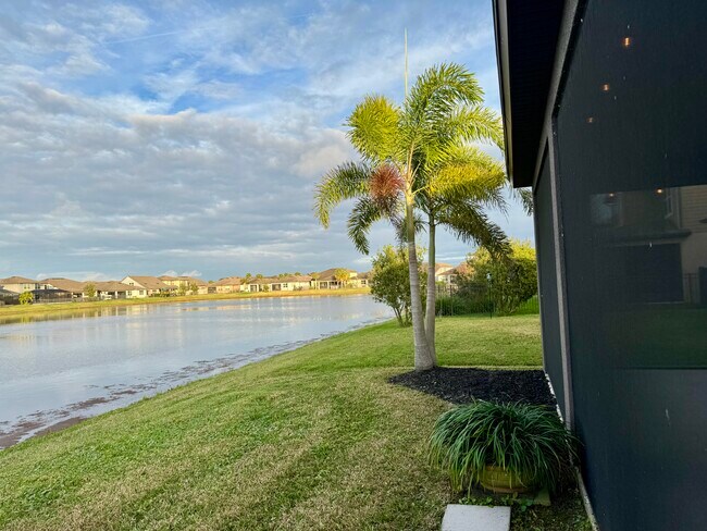 Building Photo - 5110 Levana St