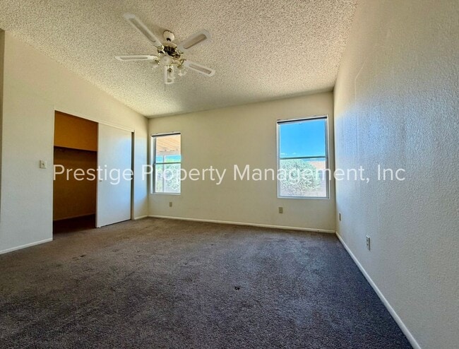Building Photo - ***RENT SPECIAL*** 3/2 Beautiful Rita Ranch Home With Open Design!!!
