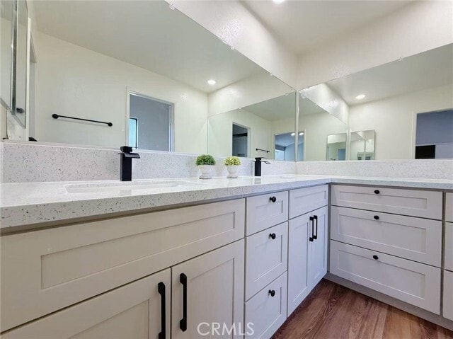 Building Photo - 239 Linwood Ave