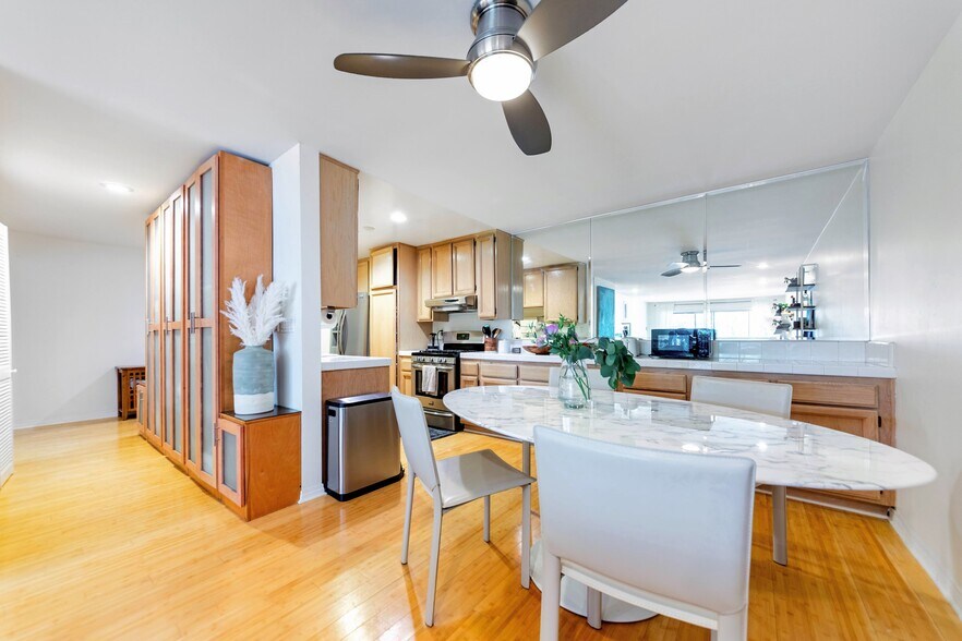 Building Photo - 1255 10th St