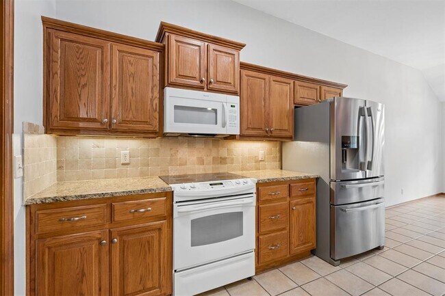 Building Photo - 2725 NW 166th St