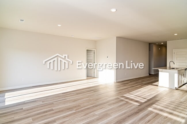 Building Photo - 632 Shoemaker Ln