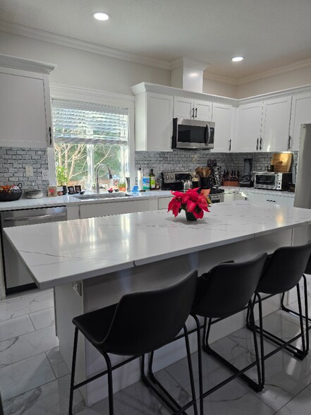 Primary Photo - 8622 NE 91st Ave