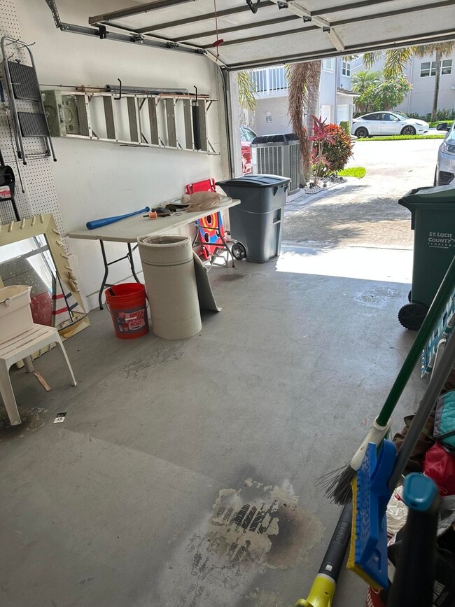 Building Photo - 2476 Harbour Cove Dr