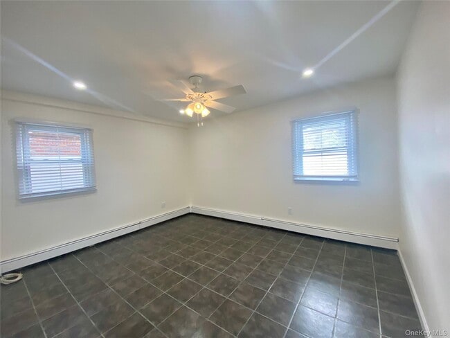 Building Photo - 430 E Chester St