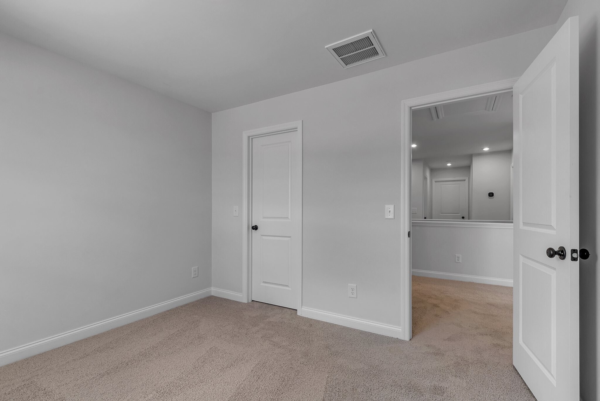 Building Photo - 2121 Cheltenham Pl