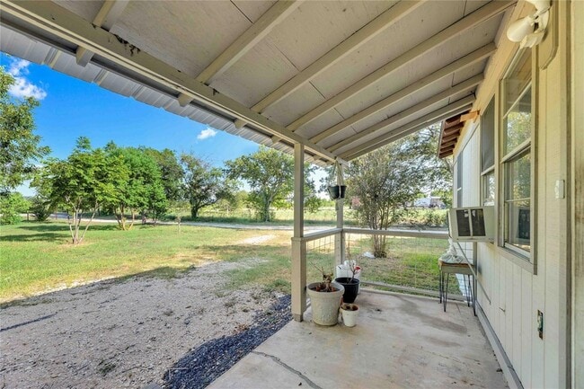 Building Photo - 20235 Engelmann Ln