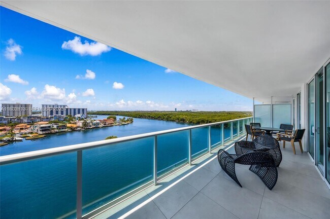 Building Photo - 400 Sunny Isles Blvd
