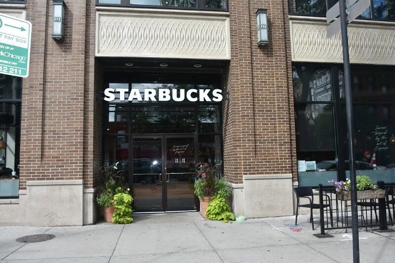 Building Photo - 1636 N Wells St