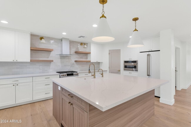 Building Photo - 4154 N 35th Pl