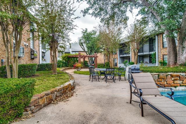Building Photo - 15151 Berry Trail