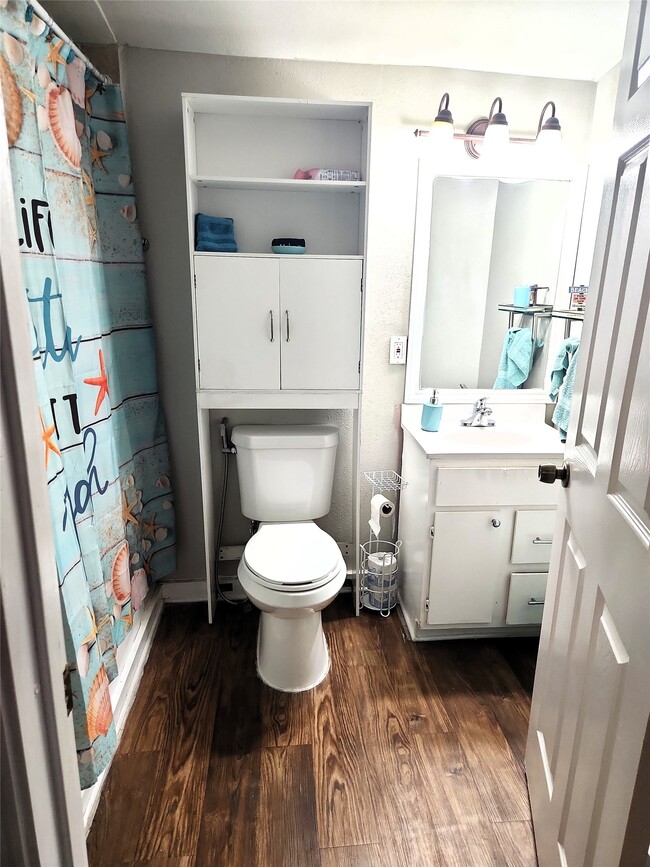 Building Photo - 2605 Avenue Q