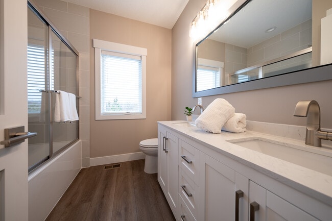 Building Photo - 26391 Preserve Dr