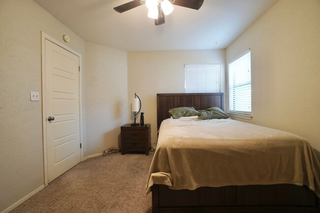 Building Photo - 2603 Garrettson Dr