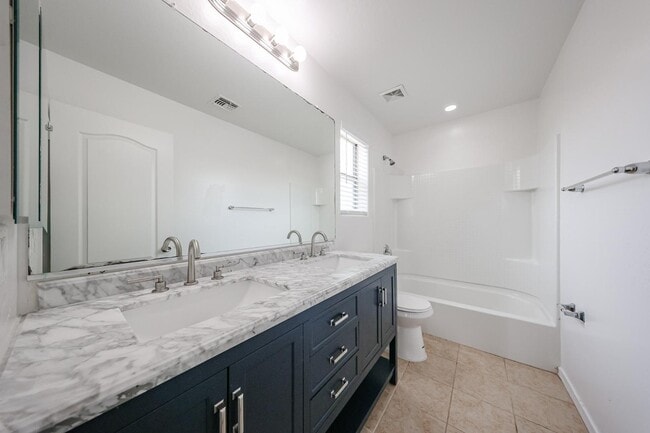 Building Photo - 41298 W Park Hill Dr