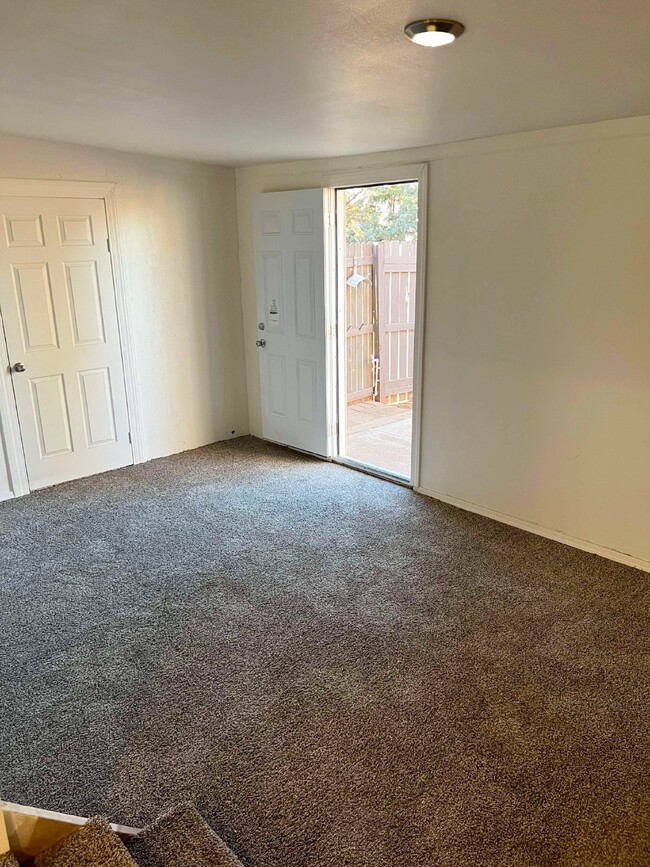 Building Photo - "Charming 4-Bed Oasis in Chino Valley with...