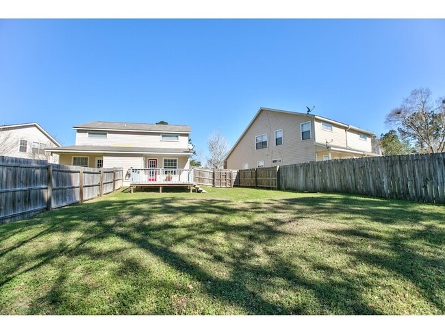 Building Photo - 1330 Pawnee Pointe Ct