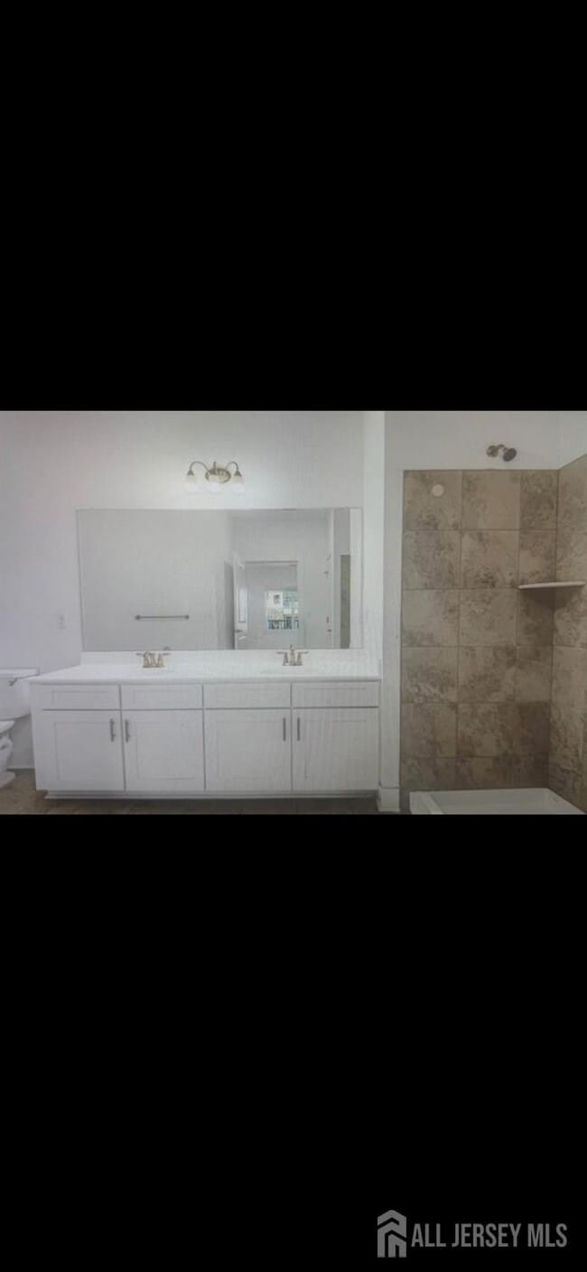 Building Photo - 714 Stiller Ln