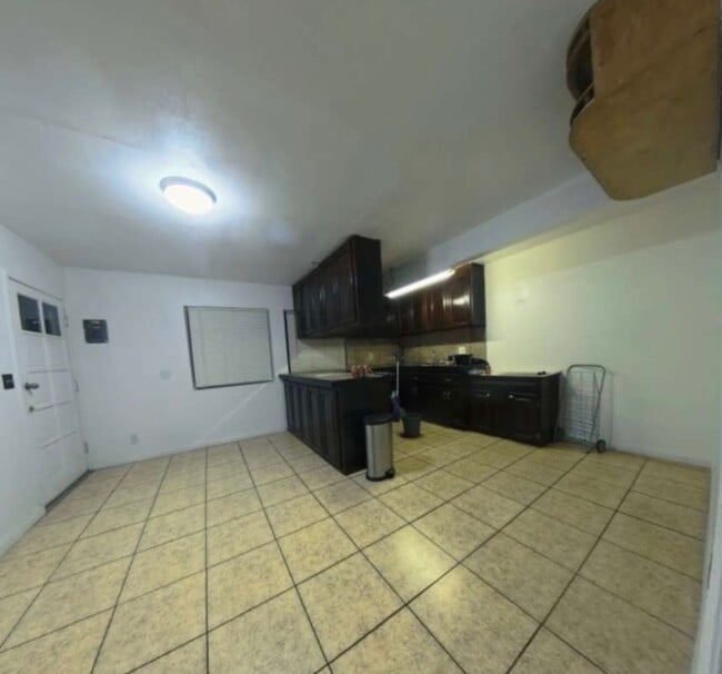 Primary Photo - 30650 Jojoba Rd