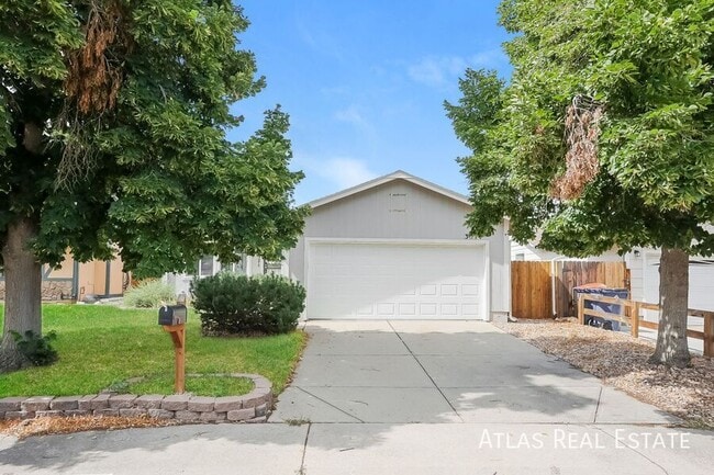 Primary Photo - 3571 S Lewiston Way