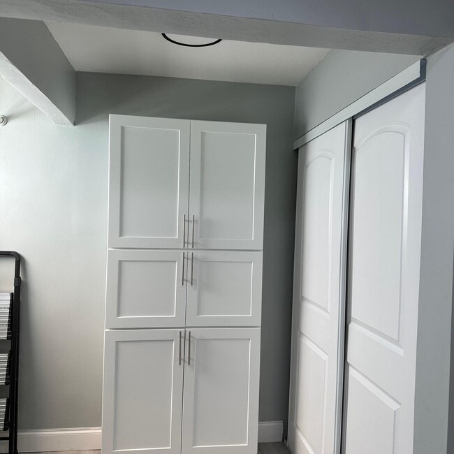 Building Photo - 3620 NW 9th St